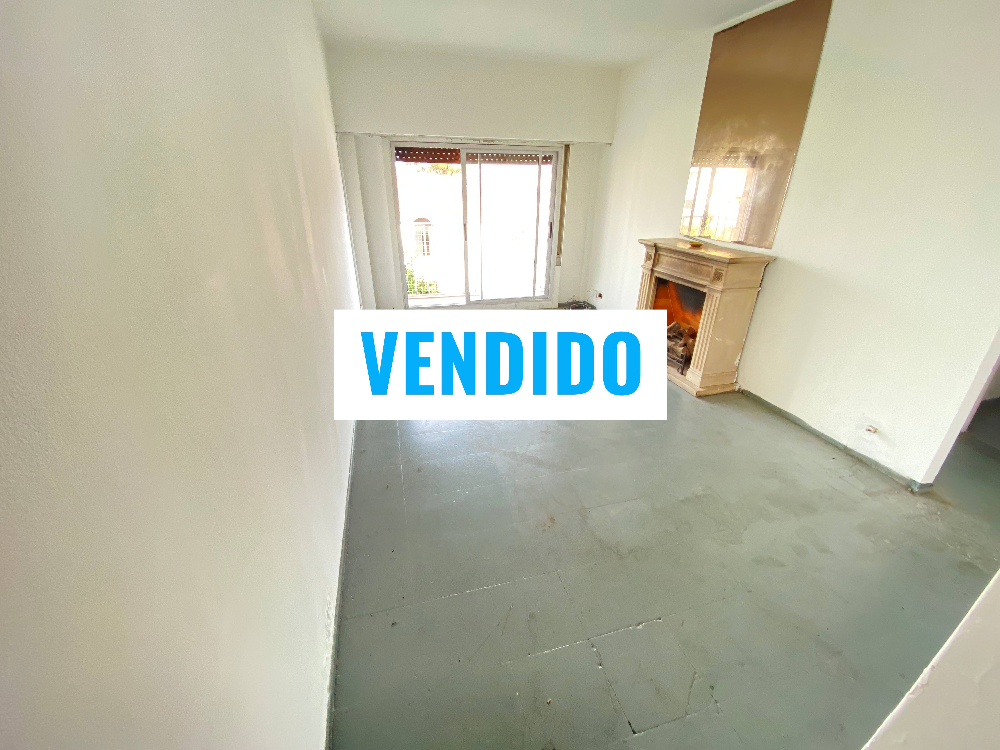 Venta Departamento 3 Ambiente con Balcon, 4°